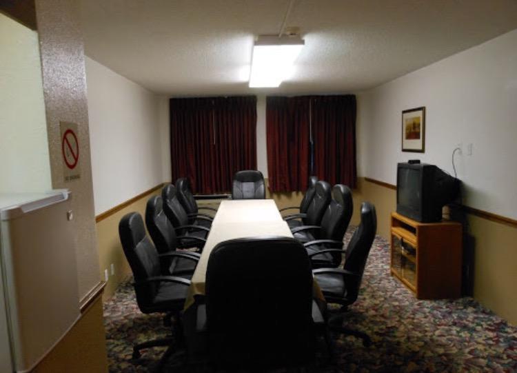 Country Garden & Suites-Benton Bagian luar foto