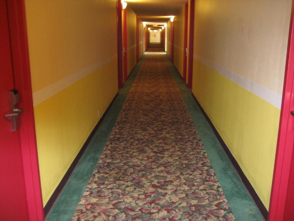 Country Garden & Suites-Benton Bagian luar foto