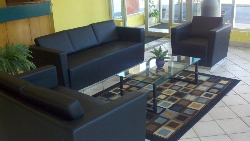 Country Garden & Suites-Benton Bagian luar foto