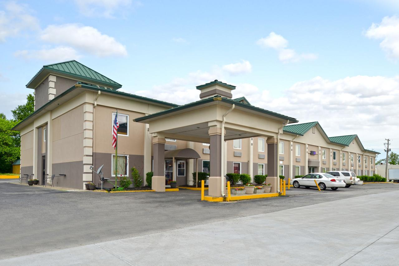 Country Garden & Suites-Benton Bagian luar foto